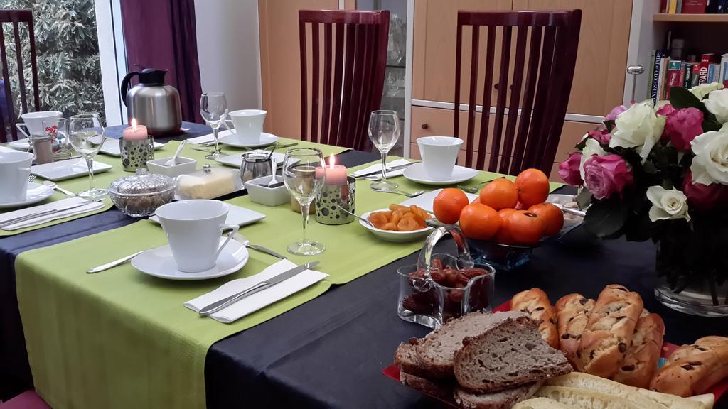 ラ・シャペル・シュル・エルドル Les Deux Chenes Bed & Breakfast エクステリア 写真