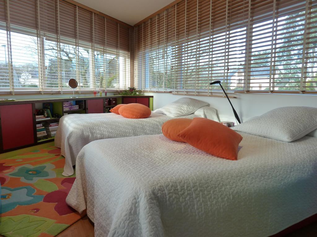 ラ・シャペル・シュル・エルドル Les Deux Chenes Bed & Breakfast 部屋 写真